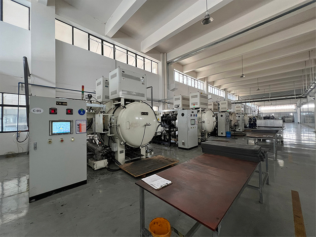 MIM sintering furnace workshop